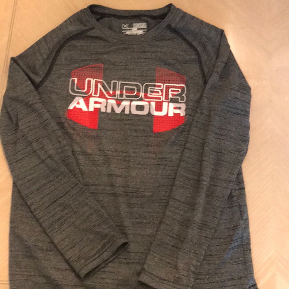 Boys under armour long sleeve T-shirt YMD